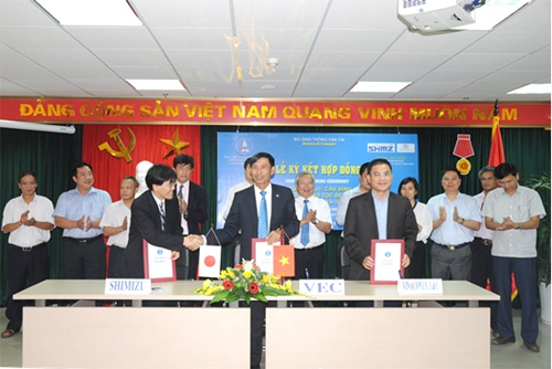 VEC ký hợp đồng Gói thầu xây lắp J1 cầu Bình Khánh - Dự án cao tốc Bến Lức - Long Thành

